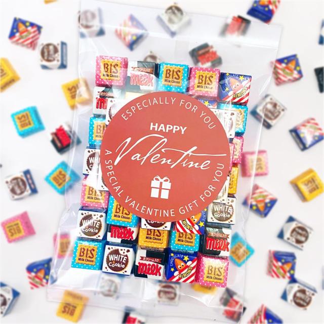 他サイト： チロルチョコ バラエティ 50個 シェアパック  詰め合わせ バレンタインステッカー付ver 大容量 バレンタイン ホワイトデーの商品画像