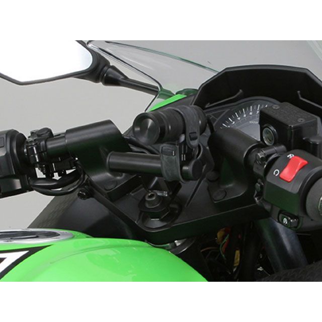 他サイト： デイトナ マルチバーホルダー ステムホールクランプ ショートロータイプ カラー ブラック DAYTONA バイクの商品画像