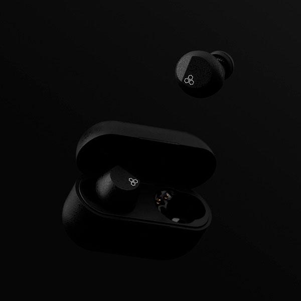 他サイト： Final FI-ZE3SDPLTW ノイズキャンセリング機能搭載 完全ワイヤレスBluetoothイヤホンZE3000 SV[の商品画像