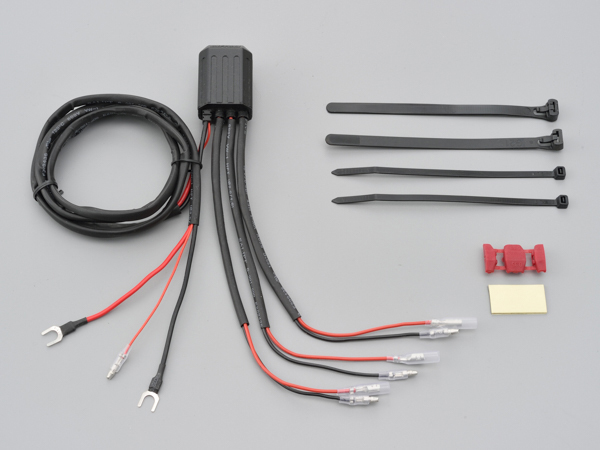 他サイト： デイトナ 16037 アクセサリー電源ユニット D-UNITDAYTONA[16037デイトナ] 返品種別Bの商品画像