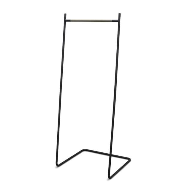 他サイト： アイリスオーヤマ PI-B150ブラツク スタイルハンガー ベーシックタイプ(ブラック)IRIS[PIB150ブラツク] 返品種の商品画像