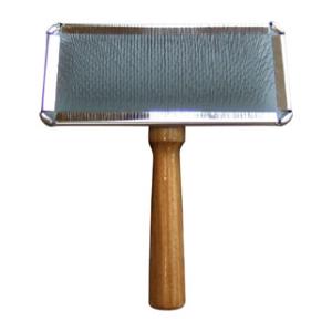 他サイト： 株式会社 岡野製作所 スリッカーブラシ 中 ソフトタイプ 返品種別Bの商品画像