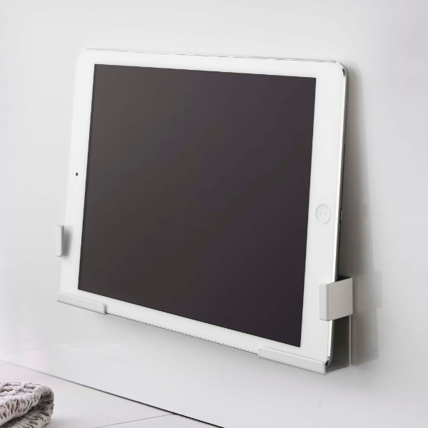 他サイト： 山崎実業 mist マグネットバスルームタブレットホルダー ミスト ( 4903208049832 お風呂 収納 タブレット ホの商品画像