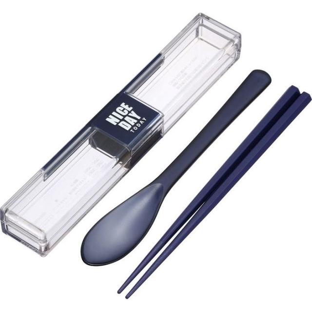 他サイト： 岩崎工業 【送料無料】4901126060038 【メール便での発送商品】 Lustrowere とっても強いケース&スプーン の商品画像