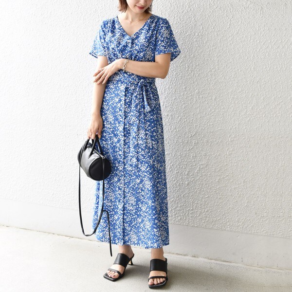 送料無料 シップス フラワープリントｖネックワンピース 最適な価格 Carlavista Com