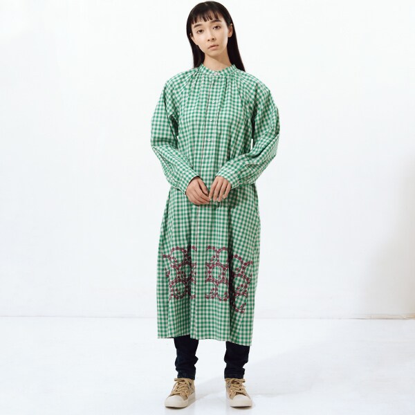 セール30 Off スーパーハッカフィーユ 21号 先染めギンガムチェックサークルフラワー刺しゅうシャツワンピース 日本産 Rmattebello Cl