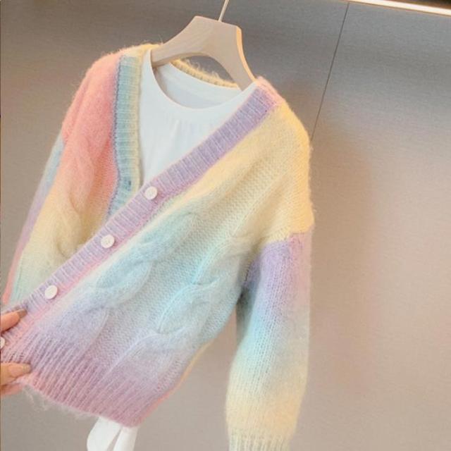 ニットカーディガン レインボー グラデーションカラー カーディガン 虹色 女の子 子供服 キッズ ガールズ 長袖 Vネック 前開き ボタン ト