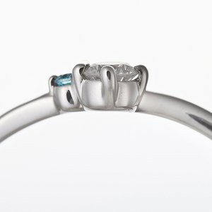 新品即納 送料無料 プラチナPT950 天然ダイヤリング 指輪 ダイヤ0.05ct アイスブルーダイヤ0.01ct 8.5号 V字モチーフ ファッショの通販はau PAY マーケット - イーグルアイau Wowma!店|商品ロットナンバ お得超激得