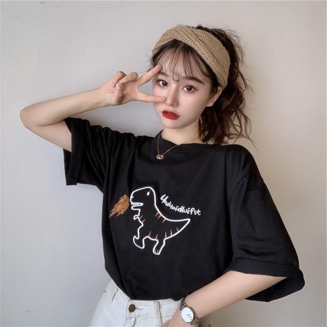 カットソー Tシャツ 半袖 レディース 女性 婦人 トップス 刺繍 ロゴ イラスト 恐竜 カジュアル ゆったり かわいい おしゃの通販はau Pay マーケット プラスナオ 商品ロットナンバー