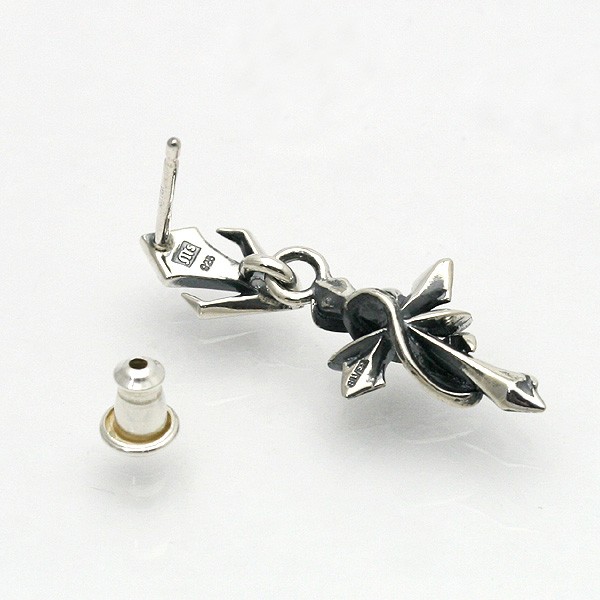 HOT100%新品 ポイント10%還元!
M's X0252の通販はau PAY マーケット - Olive&Popeye|商品ロットナンバー:218131718 collection/エムズコレクション タイニー フレアクロス ドロップピアス 好評日本製