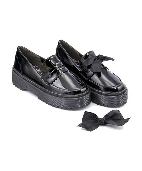 75 リズリサ 靴 通販 人気のファッショントレンド