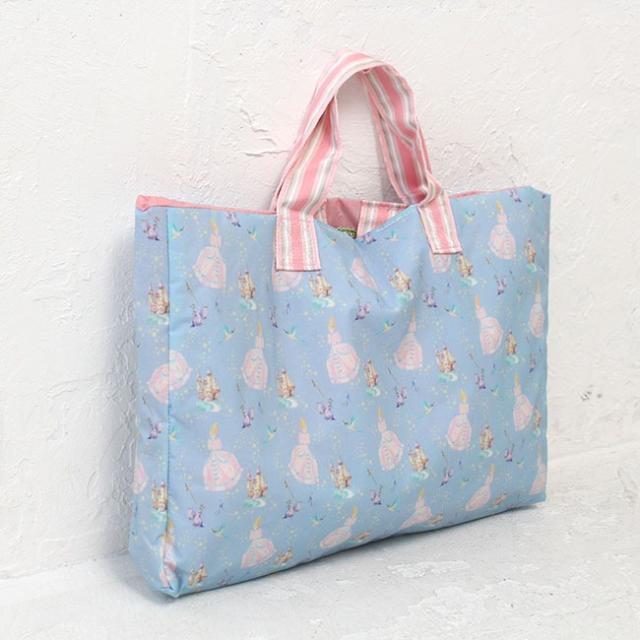 Expectation フェフェ Fafa トートバッグ レッスンバッグ 手提げ 女の子 ブルーシンデレラ柄 Cyndi B4 小学生 幼稚園 通学 通園 習い事 サブバッグ Sale 30 Off Carlavista Com