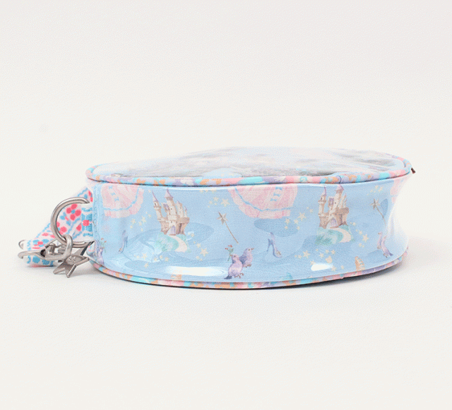 フェフェ Fafa ショルダーバッグ ポシェット スパンコール入り Eleri ラベンダー ユニコーン フラワー ブルー シンデレラ花柄 6197 0008の通販はau Pay マーケット 東西南北屋 送料無料 一部除外あり 商品ロットナンバー