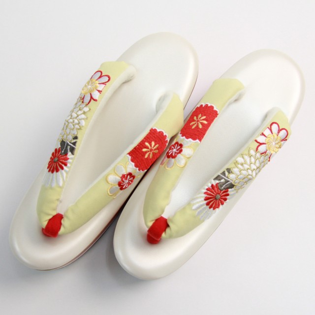 格安正規店 〔zu〕丸菊刺繍 卒業式 ヒール 痛くない 単品の通販はau PAY マーケット - なでしこ|商品ロットナンバー:397048834 3枚芯草履 黄色鼻緒 赤草履台 フリーサイズ 草履 成人式 三枚芯 安いNEW