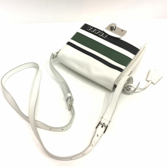 サロン専売 あす着 PRADA プラダ ロック式 ロゴステッチ ショルダーバッグ ホワイトの通販はau PAY マーケット - ブランドショップ リファレンス|商品ロットナンバー:433132692 高評価★