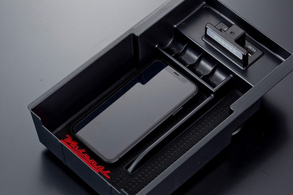 格安限定SALE ヴァレンティ ジュエルLEDセンターコンソールトレイ ワイヤレス充電器付 アルファード 30系 車種専用 小型コンソール装着車用 CCT-AV3-2の通販はau PAY マーケット - ホットロード|商品ロットナ 大得価豊富な