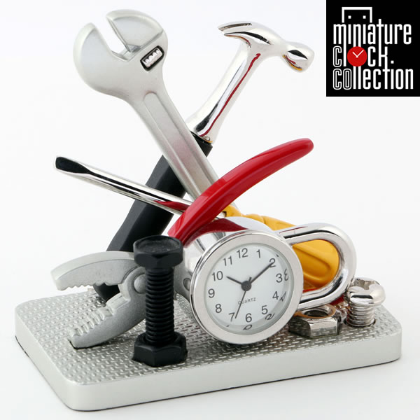 ミニチュア クロック 置時計 工具セット型 日本製クォーツ おしゃれ 小さい アナログ デザイン 卓上 最上の品質な ギフト インテリア かわいい C8 雑貨