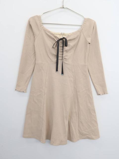 Eatme イートミー フロントギャザーオフショルダーリボンワンピース 長袖 ベージュ レディース Sランクの通販はau Pay マーケット ブランド古着の買取販売 Wanboo 商品ロットナンバー