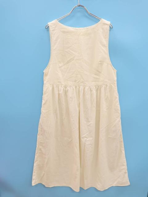 Pou Dou Dou プードゥドゥ バックボタンノースリーブギャザーコーデュロイワンピース ノースリーブ 白 レディース Aランク Mの通販はau Pay マーケット ブランド古着の買取販売 Wanboo 商品ロットナンバー