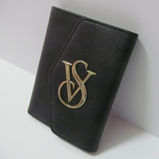 数量限定 特売 パスポートカバー Genuineleather Passportcover Trifold ヴィクトリアズシークレット Victoria S Secret ファイナルバーゲン Www Iacymperu Org