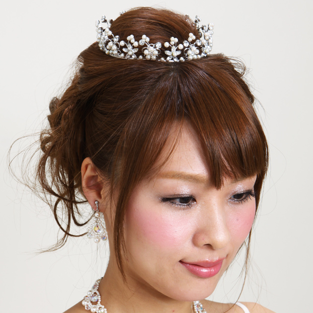 高級感 ティアラ ウェディング レンタル オフパール ラインストーン At0494 格安人気 Elskaveda Com