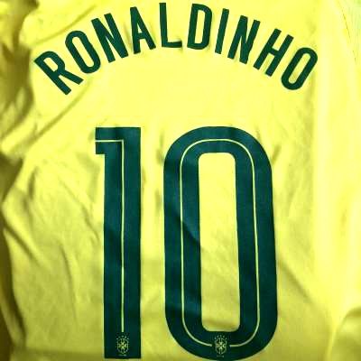 最安値挑戦 新品未使用 ロナウジーニョ ブラジルサッカーフットサル バルセロナユニフォーム サッカー フットサル Www Thjodfelagid Is