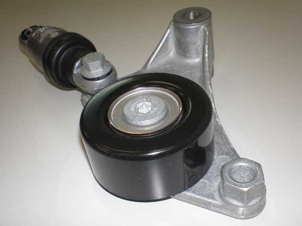 特別送料無料 V リブベルトテンショナー Tbベアリング At T006 トヨタ アイシス アベンシス アルファード イプサム ウィッシュ カルディナ 絶妙 Carlavista Com