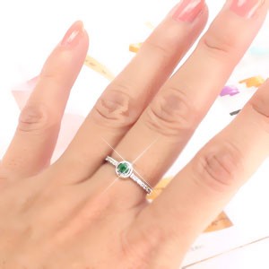 低価セール グリーンクオーツ ダイヤモンドリング 0.10ct プラチナ900(PT900)一粒 ラウンドシェイプ 小指 ピンキーリング ミディリンの通販はau PAY マーケット - ジュエリー工房エターナルジェム|商品ロ 正規店安い