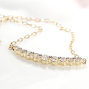 人気超激得 K10YG/WG/PG ゴールド 10金 10k の通販はau PAY マーケット - Jeweluce|商品ロットナンバー:496546131 ライン ダイヤモンド ネックレスジュエリー ダイヤ ネックレス ダイヤモンド ペンダント 限定セールSALE