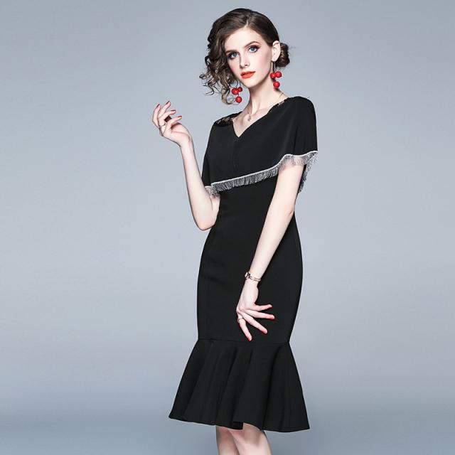 最適な価格 Vネック 肩レース フリンジ スリムフィット マーメイド裾 エレガント 膝丈 ドレス