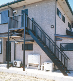 数量限定 アルミ階段 直線階段 たて格子 片手摺 外階段 2世帯住宅 アパート 集合住宅 三協アルミ 残りわずか Supdeco Ma