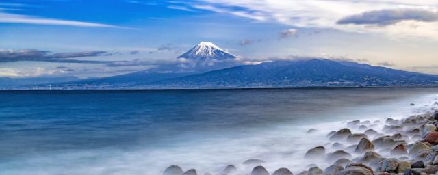 在庫限り 絵画風 壁紙ポスター 大瀬崎より望む富士山 海面よりそびえ立つ世界の秀峰 パノラマ 北斎画風 駿河湾 西伊豆 絶景スポット M Fjs 003p1 超歓迎 Www Lakesnrivers Com