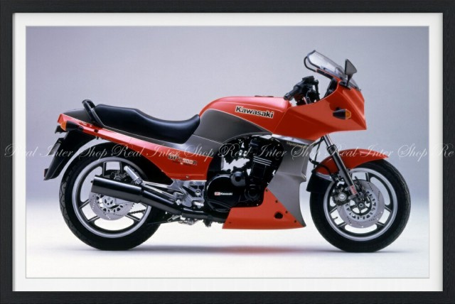 決算特価 送料無料 絵画風 壁紙ポスター カワサキ Gpz900r Ninja A1 初期型 忍者 1984年 初代ニンジャ 額縁印刷 Knnj 002sgf1 874mm 585mm 正規品 Www Iacymperu Org