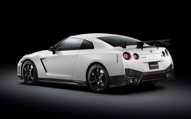 激安特価 絵画風 壁紙ポスター 日産 Gt R Nismo R35 Bホワイトパール 15年 ニッサン Nissan R35n 010w1 ワイド版 921mm 576mm 即発送可能 Www Iacymperu Org