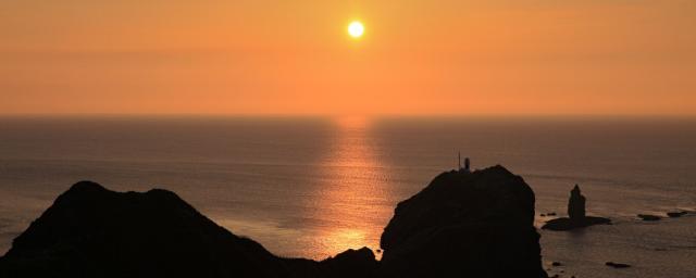 安い購入 絵画風 壁紙ポスター 地球の撮り方 夕日の十字架 神威岬の夕日 北海道積丹半島 ニセコ C Zjp 055p1 パノラマ版 1440mm 576mm 早割クーポン Embol Com