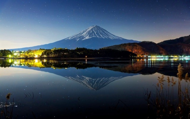 人気定番 絵画風 壁紙ポスター 星空の逆さ富士 富士山 夜景 河口湖 鏡面の湖畔 キャラクロ Fjs 024w1 ワイド版 921mm 576mm 大人気 Diquinsa Com Mx