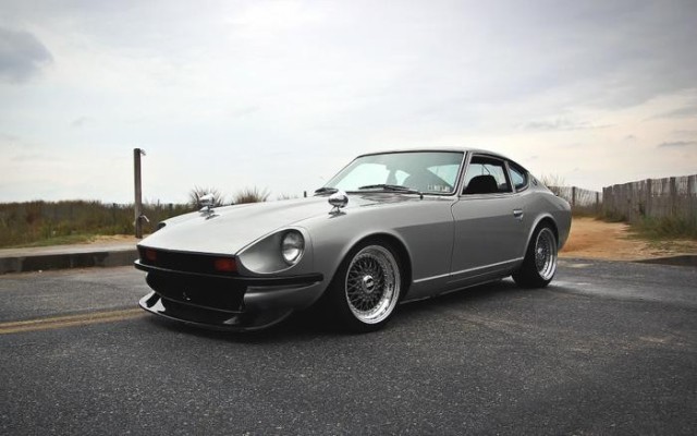 正規品 絵画風 壁紙ポスター 日産 フェアレディz ダットサン 260z 北米仕様 1974年 キャラクロ N26z 001w1 ワイド版 921mm 576mm 肌触りがいい Farmerscentre Com Ng