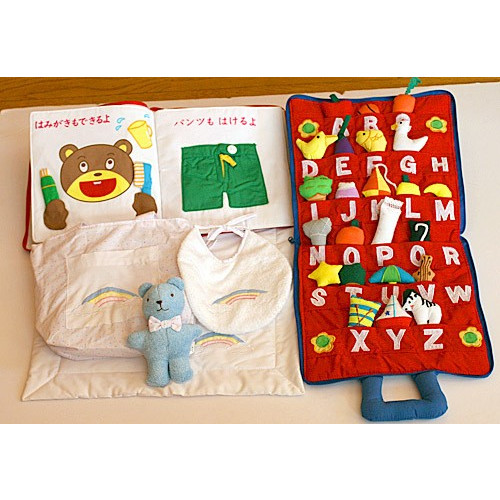 超目玉 期間限定 ギフトセット 布絵本サッカーベアくん My Abc Bag おまけ付きベビーズバッグ ファンタイムシリーズ 幼児教育 送料無料 値引 Centrodeladultomayor Com Uy