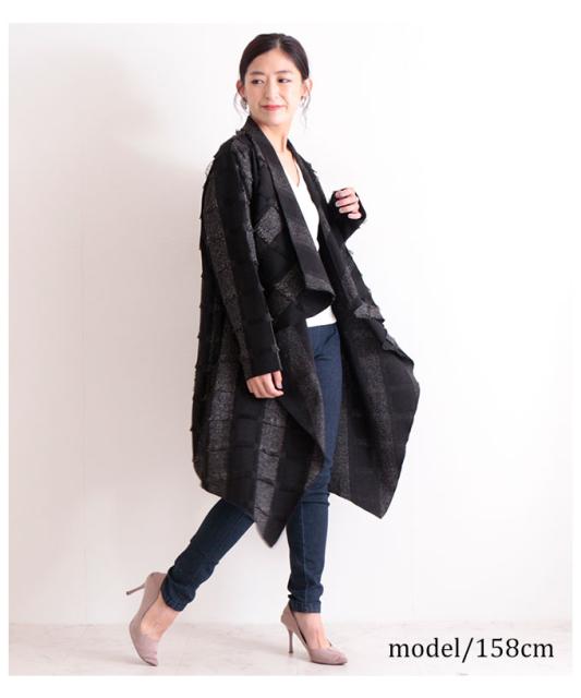 カテゴリー 夏新作 ロングアウター カーデの通販はau Pay マーケット Sawa A La Mode サワアラモ フリンジデザインのロングライトアウター アウター レディース ファッション 黒 ブラック ライトアウター ミセス