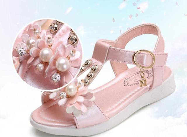 キッズサンダル女の子 子供用サンダル花姫系サンダル ビーチサンダ 靴子供靴 キッズシューズ 春夏スリッパ キュートパンプス通気性良の通販はau Wowma ワウマ エンブリッジ 商品ロットナンバー