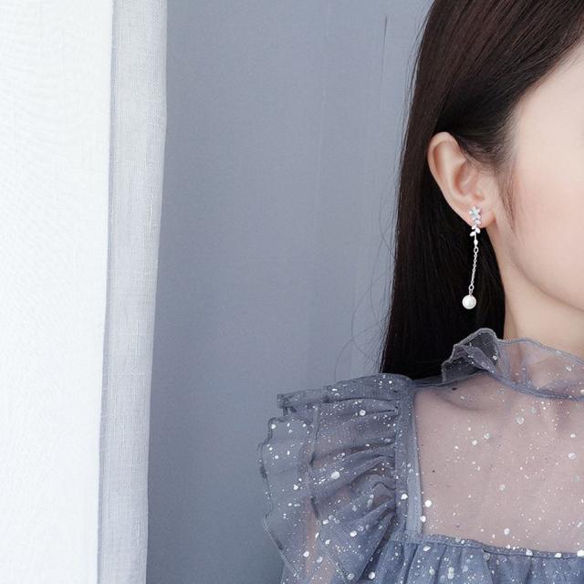 ピアス レディース パール 揺れる ロングピアス イヤリング バックキャッチ 卒園 卒業 シルバー メール便送料無料 の通販はau Wowma ワウマ Jrk 商品ロットナンバー