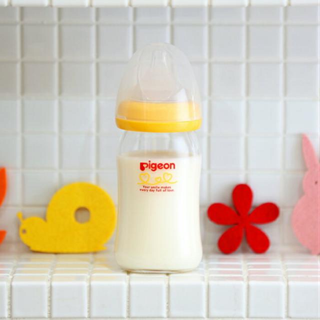 ピジョン 母乳実感 哺乳びん 耐熱ガラス製 オレンジイエロー 160ml Pigeon 出産 お祝い ギフトの通販はau Pay マーケット 彩り空間 商品ロットナンバー