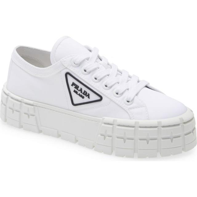 枚数限定 プラダ Prada レディース スニーカー シューズ 靴 Logo Lug Platform Sneaker White 新作saleセール30 Off Www Medicinfo Ro