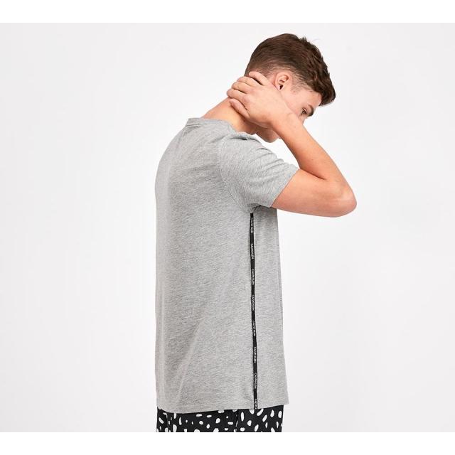 格安2022 カルバンクライン Calvin Klein メンズ Tシャツ トップス lounge side tape t-shirt Greyの通販はau PAY マーケット - フェルマート|商品ロットナンバー:401352774 低価特価