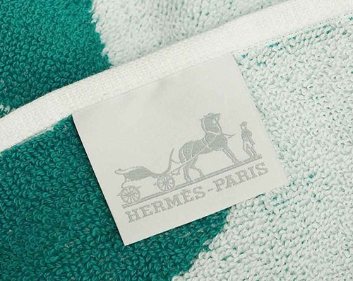 即納大特価 エルメス コットン100% AQUATIQUE グリーンの通販はau PAY マーケット - 買付道-JJブランド専科-|商品ロットナンバー:462535945 タオル H102723M03 HERMES ソルド ビーチタオル 超激得通販