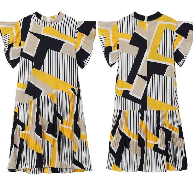 ワンピース レディース ストライプ柄ワンピース 総柄ワンピース 半袖 幾何学模様 プリーツ 膝丈 フリル カラフル 斜め切り替えの通販はau Pay マーケット Happy Toon Wowma店 商品ロットナンバー