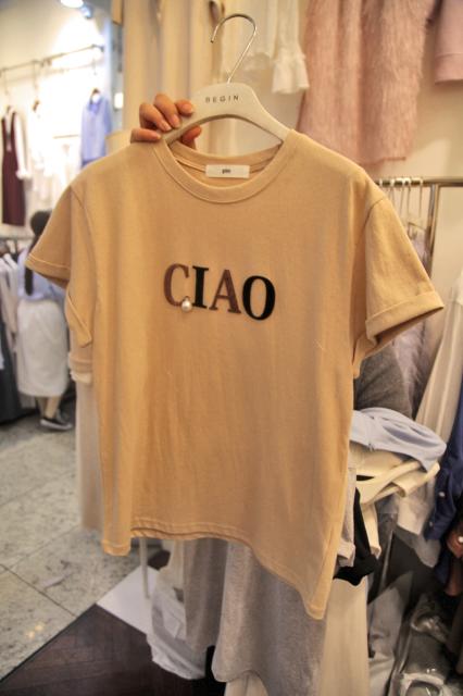 着回し やすい 万能アイテム!”CIAO” 半袖 ロゴTシャツ レディース Tシャツ トップス【0102】 着回し やすい 万能アイテム!”CIAO” 半袖 ロゴTシャツ レディース Tシャツ トップス【0102】