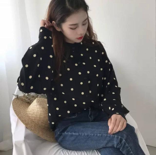 上ドット ブラウス レディース 人気のファッション画像