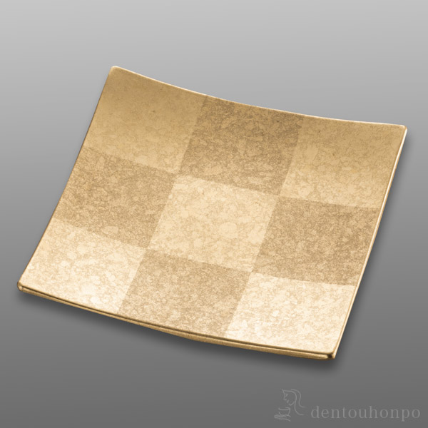 在庫限り 完売次第終了ぽっきりsale 送料無料 市松 スクエアプレート S 金 箔一 おしゃれ ブランド せんす 和柄 うちわ 金沢金箔 結婚 出産 内祝い 全日本送料無料 Www Theitgroup It