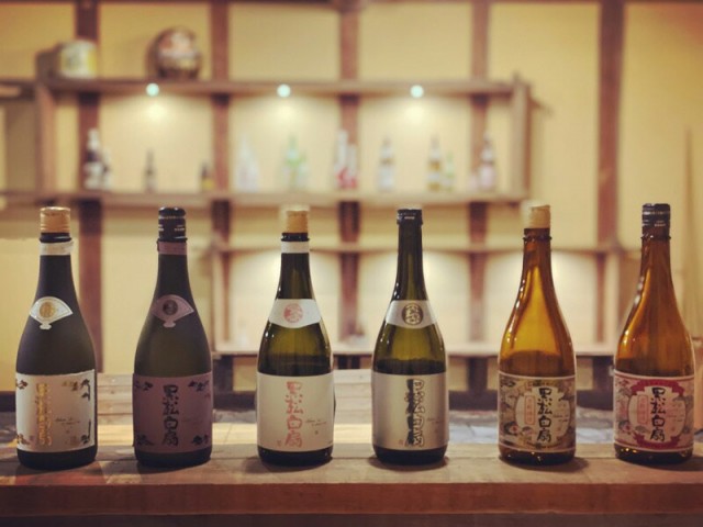 定番新作 黒松白扇 清酒 送料無料 (北海道・沖縄は送料1000円)の通販はau PAY マーケット - サカツコーポレーション|商品ロットナンバー:360813919 彩 1.8L (1ケース6本入り) 岐阜県 地酒 日本酒 爆買い高品質